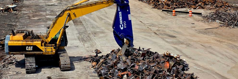 Blue GXT EVO 1555R on a Cat excavator cutting steel beams